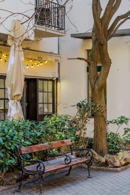 Apartment Sunny Bright, Centrally Located, Ac Balcony By Nw